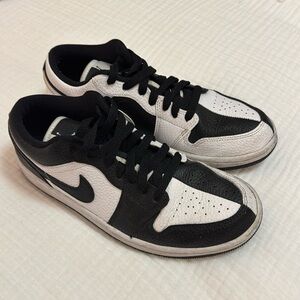 Air Jordan 1 Low SE “Homage White Black Split” sneakers DRO502-101